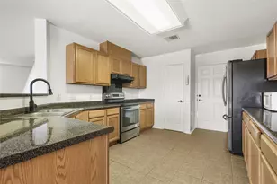 2010 Ashberry Trail, Georgetown, TX 78626 - Photo 4