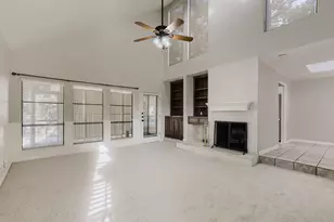 11 Casa Verde, Lakeway, TX 78734 - Photo 2