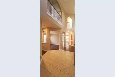 2905 Majestic Oaks Pass, Austin, TX 78732 - Photo 6