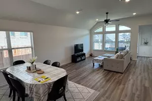 201 Dove Tree Dr, Buda, TX 78610 - Photo 4