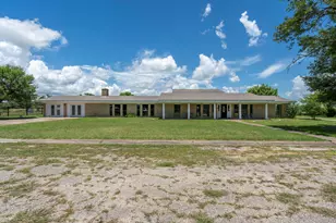 3345 E Austin St, Giddings, TX 78942 - Photo 38