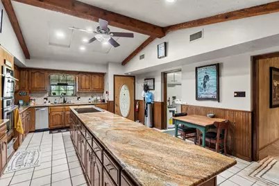 3345 E Austin Street, Giddings, TX 78942 - Photo 10