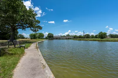 3345 E Austin Street, Giddings, TX 78942 - Photo 34
