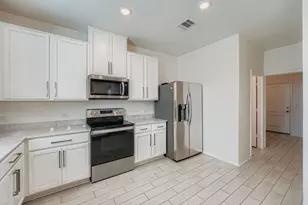 6313 Carriage Pines Dr, Del Valle, TX 78617 - Photo 10