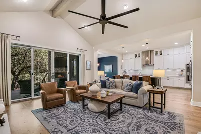 582 Peakside Circle, Dripping Springs, TX 78620 - Photo 10
