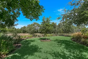 582 Peakside Cir, Dripping Springs, TX 78620 - Photo 36