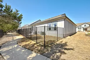 1144 Lucca Dr, Dripping Springs, TX 78620 - Photo 28