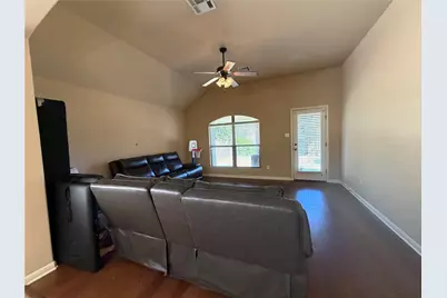 2316 Dovetail Street, Pflugerville, TX 78660 - Photo 8