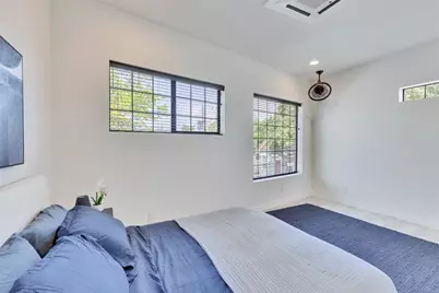 808 E Lydia Street, Austin, TX 78702 - Photo 10