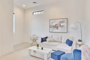 808 E Lydia St, Austin, TX 78702 - Photo 4