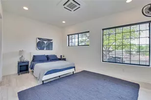 808 E Lydia St, Austin, TX 78702 - Photo 8