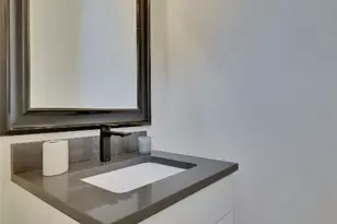 808 E Lydia St, Austin, TX 78702 - Photo 6