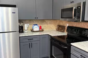 3404 American Dr, Lago Vista, TX 78645 - Photo 8