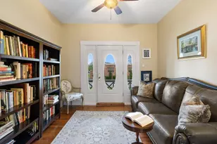 819 Hackberry St, Taylor, TX 76574 - Photo 22