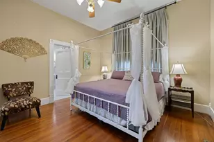 819 Hackberry St, Taylor, TX 76574 - Photo 32