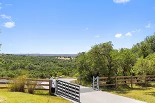 353 Agarita Wy, Johnson City, TX 78636 - Photo 32