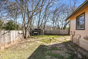 1402 Waterloo Tr, Austin, TX 78704 - Photo 16