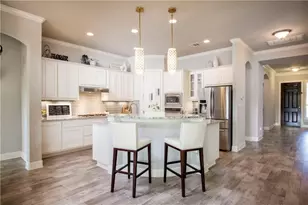 4100 Vinalopo Dr, Austin, TX 78738 - Photo 2