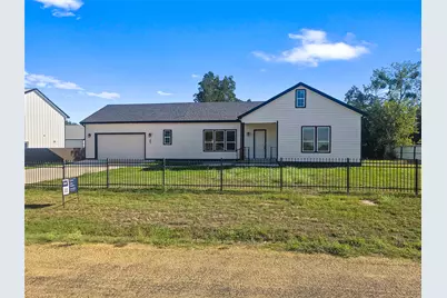 300 E Front Street, Thorndale, TX 76577 - Photo 24