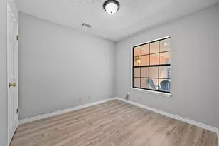 408 Village Ln, Buda, TX 78610 - Photo 18