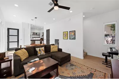1704 E 32nd Street #B, Austin, TX 78722 - Photo 12