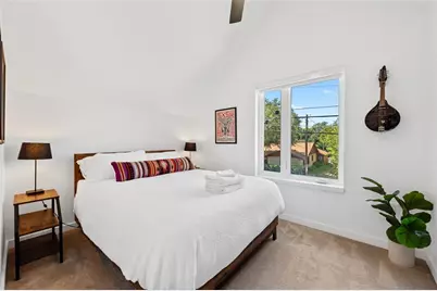 1704 E 32nd Street #B, Austin, TX 78722 - Photo 18