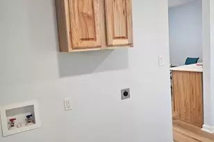 105 N Rhomberg St, Burnet, TX 78611 - Photo 16