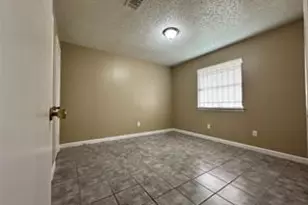 4607 E 12th St, Austin, TX 78721 - Photo 6