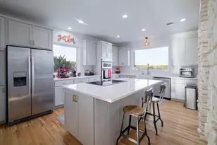 4005 Skillet Cove, Spicewood, TX 78669 - Photo 8