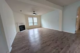 11901 Buzz Schneider Ln, Austin, TX 78748 - Photo 4
