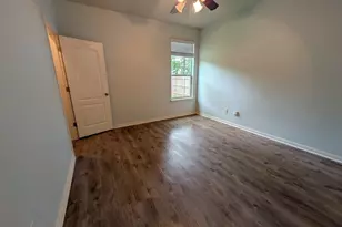 11901 Buzz Schneider Ln, Austin, TX 78748 - Photo 6