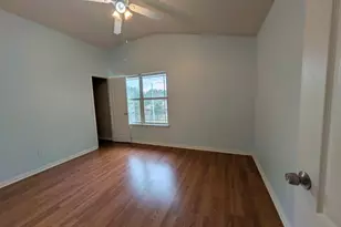 11901 Buzz Schneider Ln, Austin, TX 78748 - Photo 8