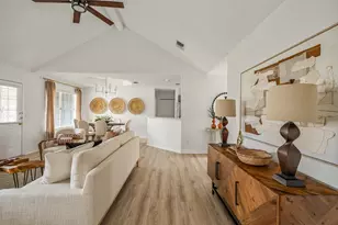 1319 Summerwood Dr, New Braunfels, TX 78130 - Photo 4