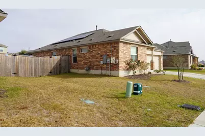 231 Milliner Loop, Hutto, TX 78634 - Photo 2