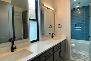 925 30th St, Austin, TX 78705 - Photo 6