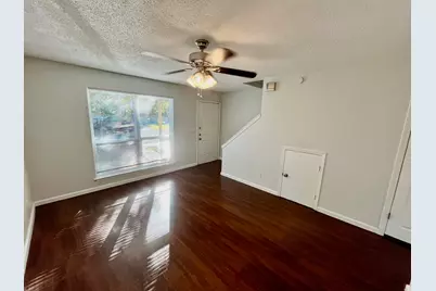 122 Hillside Drive, Elgin, TX 78621 - Photo 2