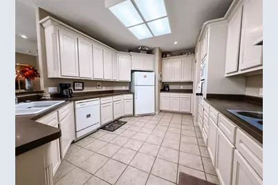 1027 Stagecoach Trail, San Marcos, TX 78666 - Photo 14