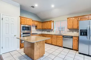 7903 Henry Kinney Row, Austin, TX 78749 - Photo 4
