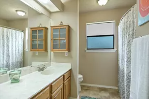 8105 Washita Dr, Austin, TX 78749 - Photo 14