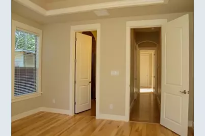 304 Zennia Street, Austin, TX 78751 - Photo 20