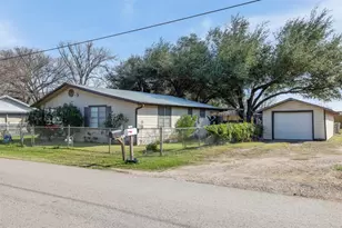 213 Cherry Dr, Lexington, TX 78947 - Photo 16