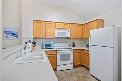4016 Kerley Court, Hutto, TX 78634 - Photo 8