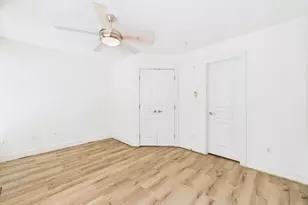 711 W 32nd St, Austin, TX 78705 - Photo 18