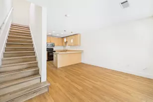 711 W 32nd St, Austin, TX 78705 - Photo 14