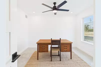 5912 Harold Court #105, Austin, TX 78721 - Photo 6