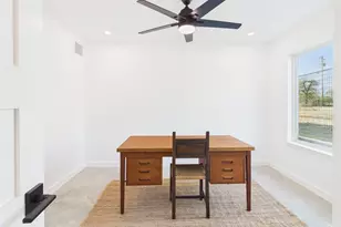 5912 Harold Ct, Austin, TX 78721 - Photo 6