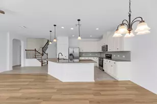 270 Apricot Dr, Kyle, TX 78640 - Photo 4