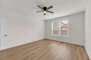 270 Apricot Dr, Kyle, TX 78640 - Photo 14