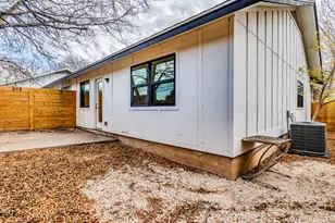 10506 Little Pebble Dr, Austin, TX 78758 - Photo 30