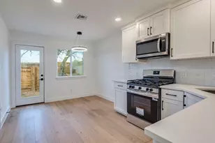 10506 Little Pebble Dr, Austin, TX 78758 - Photo 4